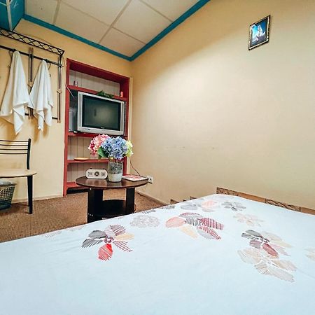 Guest House On Saksahanskoho Street كييف المظهر الخارجي الصورة