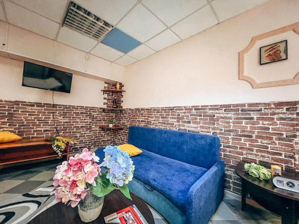 Guest House On Saksahanskoho Street كييف المظهر الخارجي الصورة