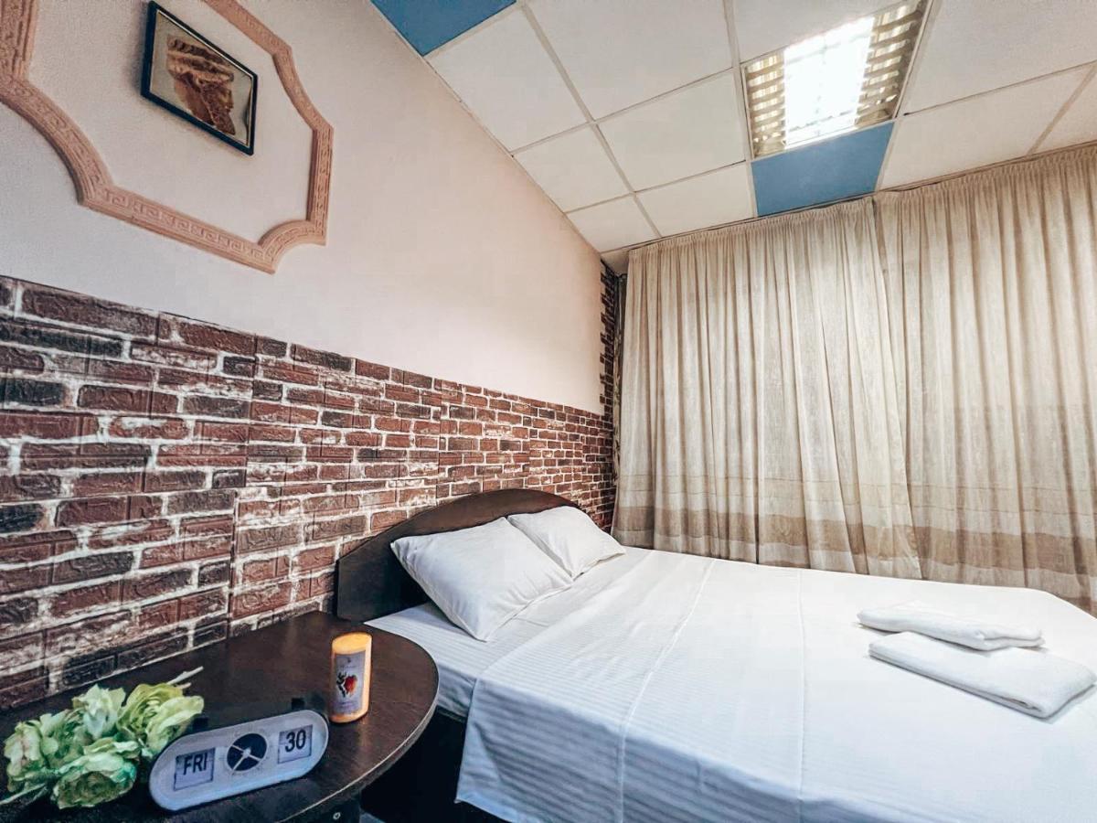 Guest House On Saksahanskoho Street كييف المظهر الخارجي الصورة