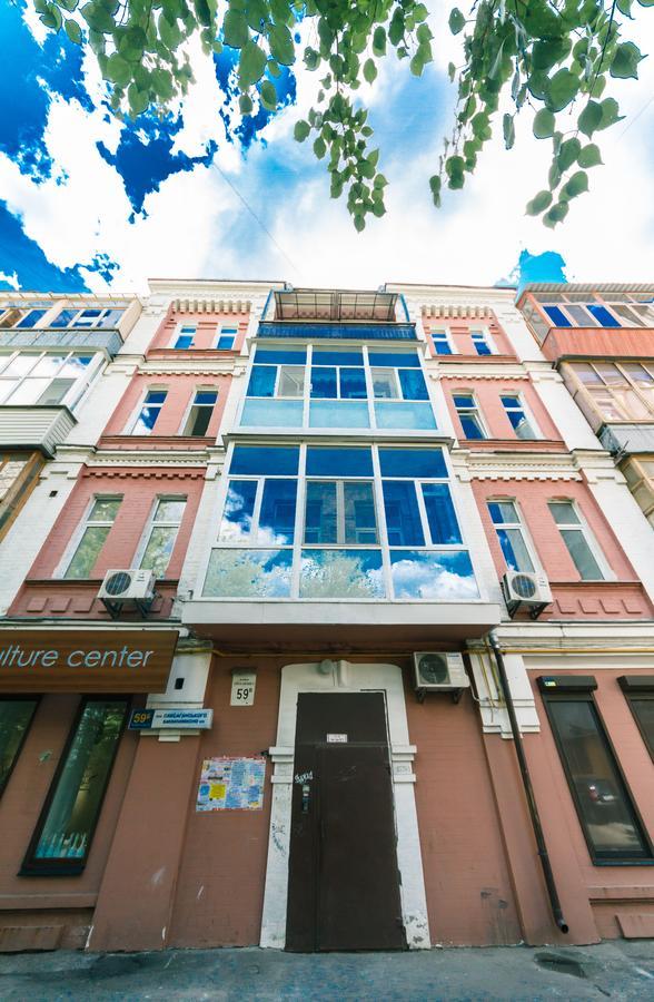 Guest House On Saksahanskoho Street كييف المظهر الخارجي الصورة